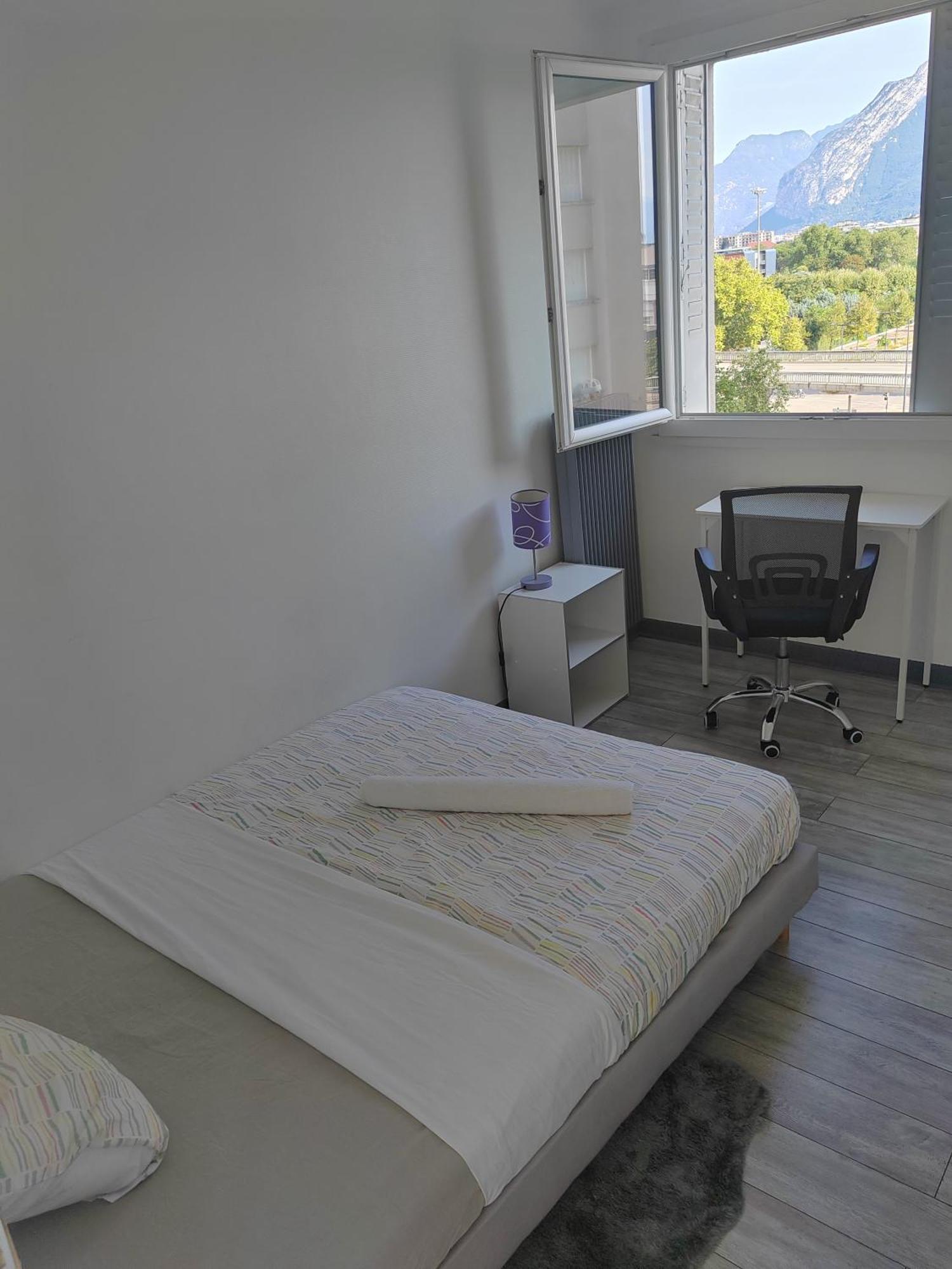 Une Chambre Dans Appartement Partage, Grenoble A 8 Min Du Centre-Ville 외부 사진